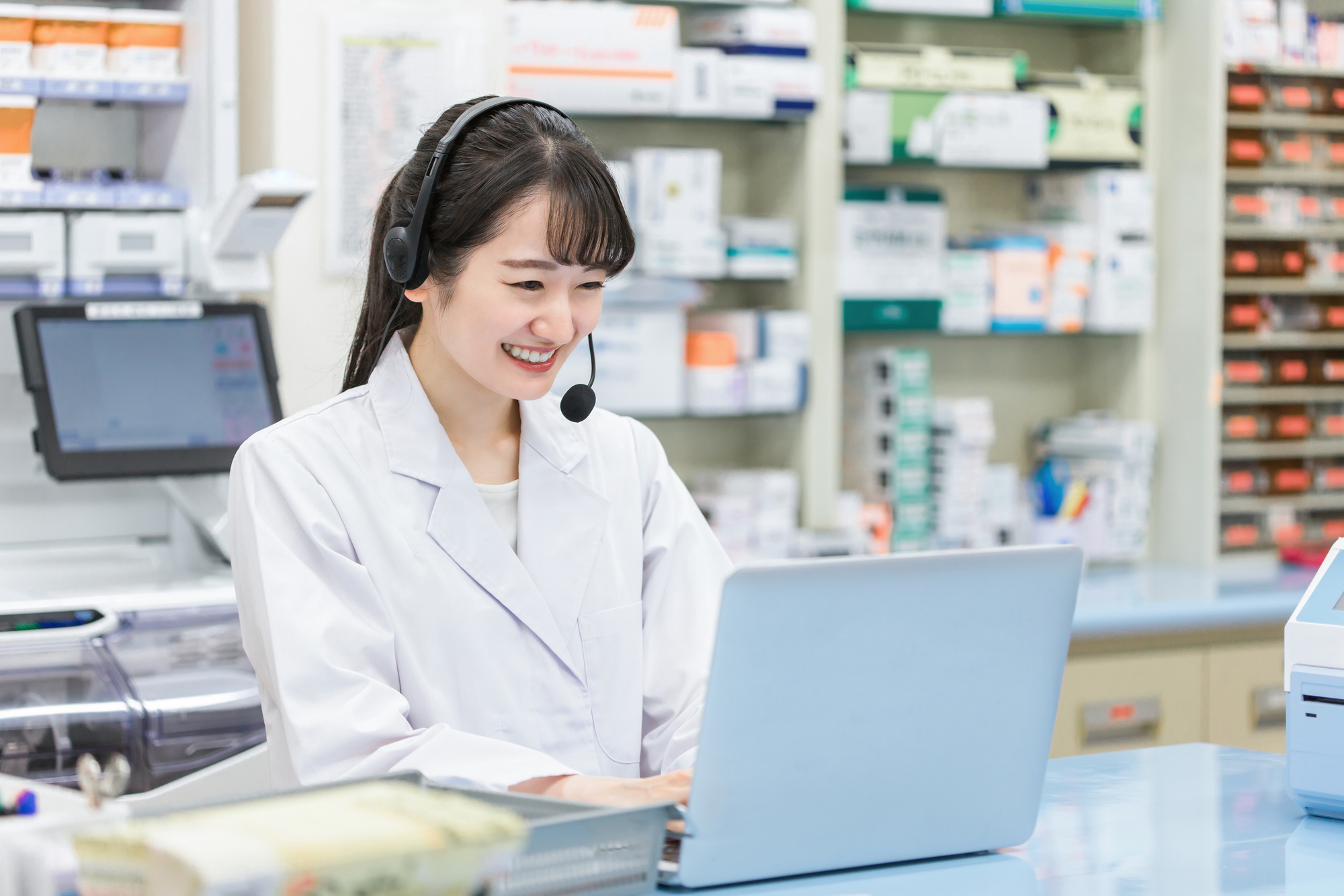 オンラインで話す薬剤師